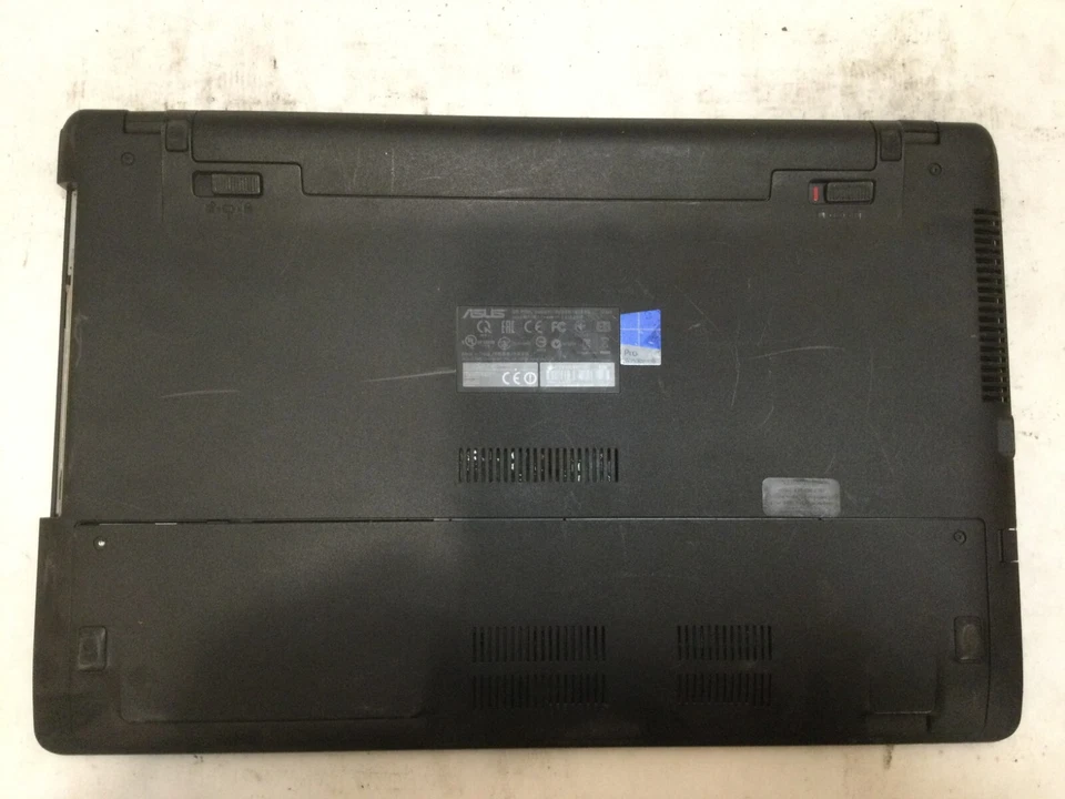 ASUS P550C 15,6" / Intel Core i3-2365M / (RISS/FEHLTEILE!) MR - Bild 4 von 4