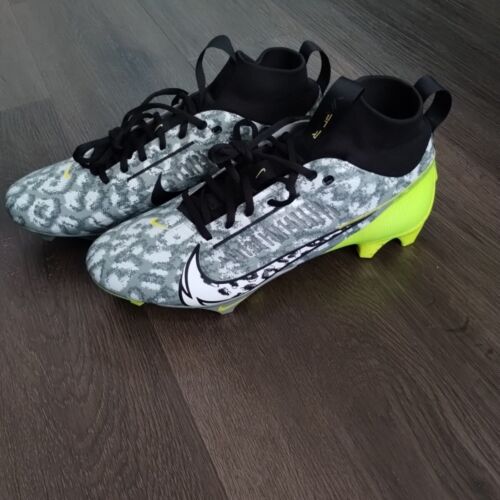 Sz 10.5 Nike Vapor Edge Pro 360 2 Volt Football Cleats Men's FB8443-703 Razor