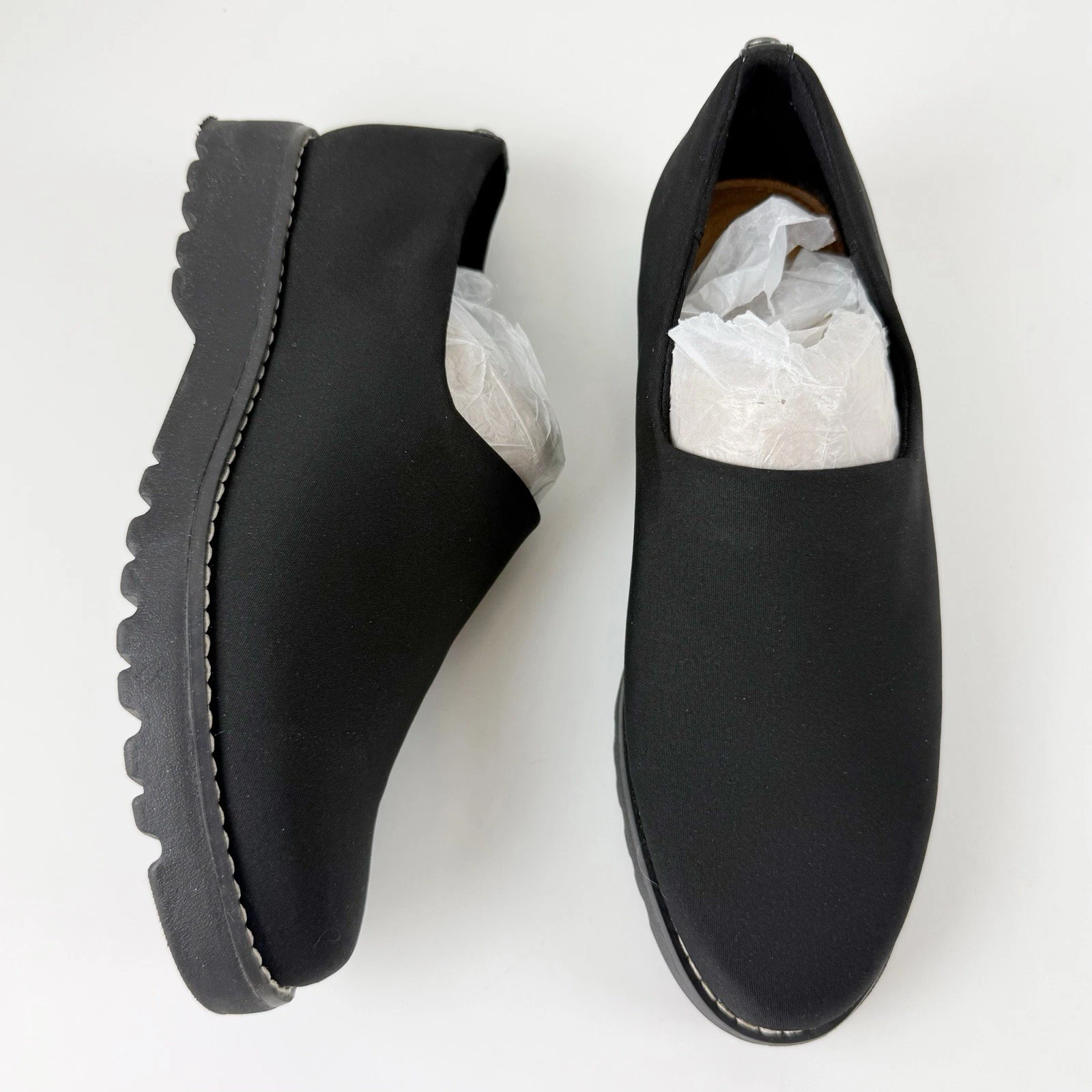 Easy Spirit Hewitt Slip-On Lug Sole Loafers Womens 6M Black Almond Toe Arch Supp