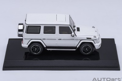 2017 MERCEDES-BENZ AMG G63 G WAGON GLOSS WHITE 1:64 AUTOART 20112