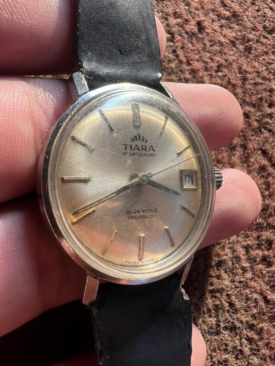 ERISamantha Tiara 腕時計SUMMERSALE Vintage Tiara Of Switzerland