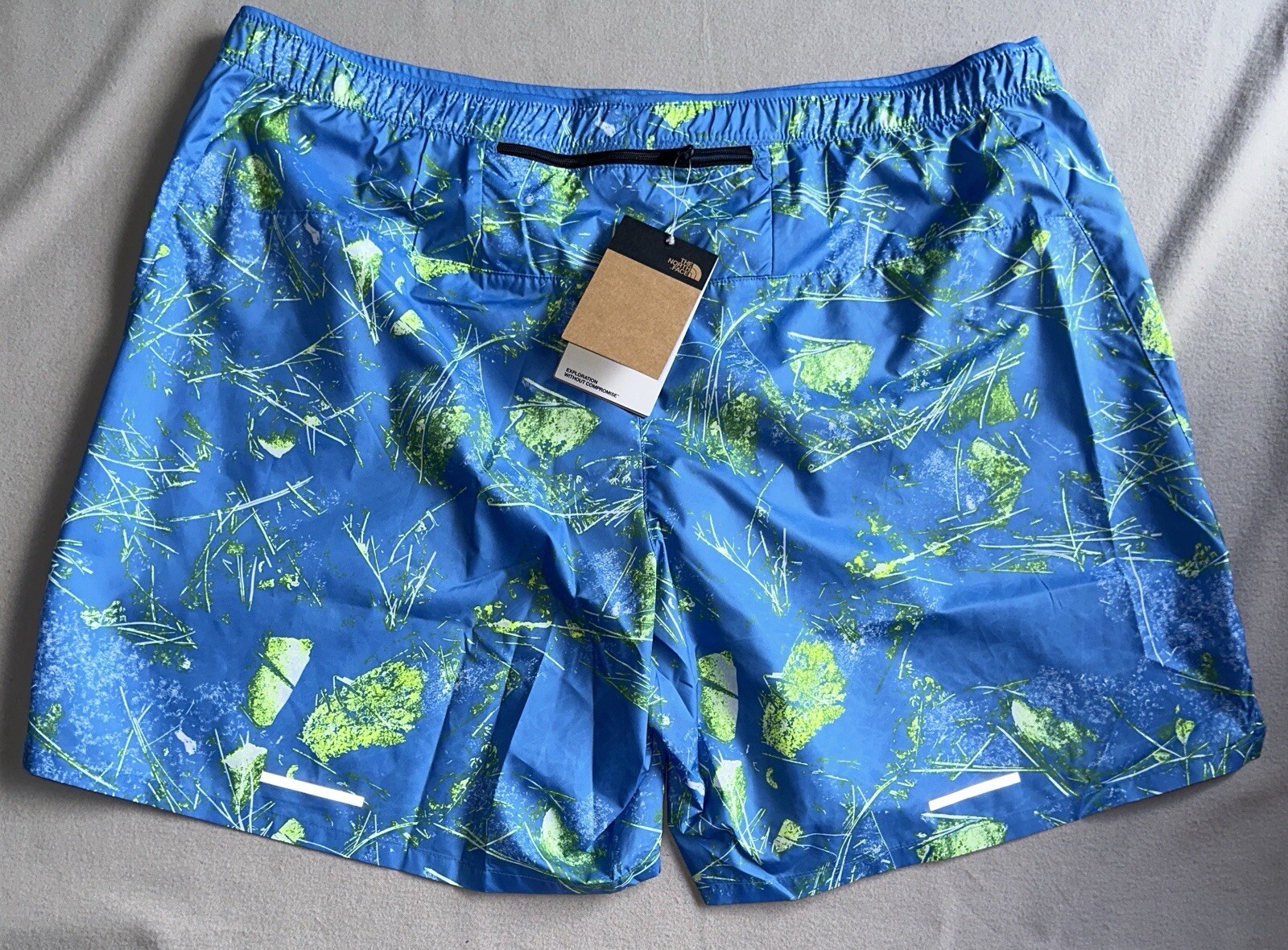 North Face Shorts Mens XXL Limitless Run Wander Blue Supersonic Valley Print- 38 thumbnail 2