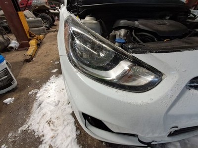 2012 Hyundai Accent Right Passenger Headlight Assembly OEM 3912414 Lamp