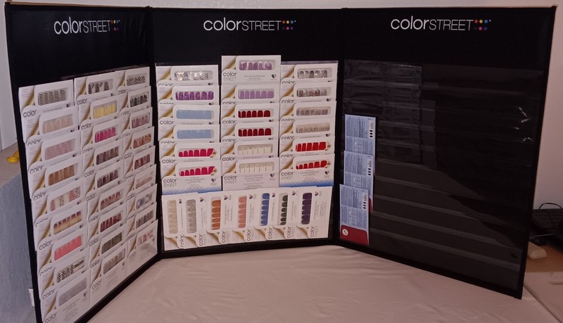 Color Street Triple Large Table Top Stand – NEW! (sets NOT included)