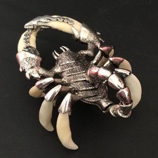 Scorpion Shaped Pendant Vintage Style Amulet Jewelry Collectible Ornament