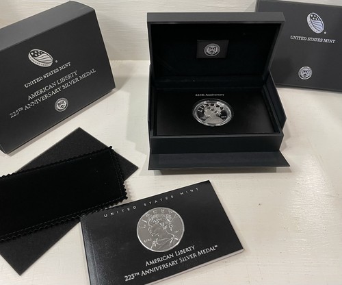 2017 US Liberty 225th Anniversary Silver Medal - Picture 2 of 2