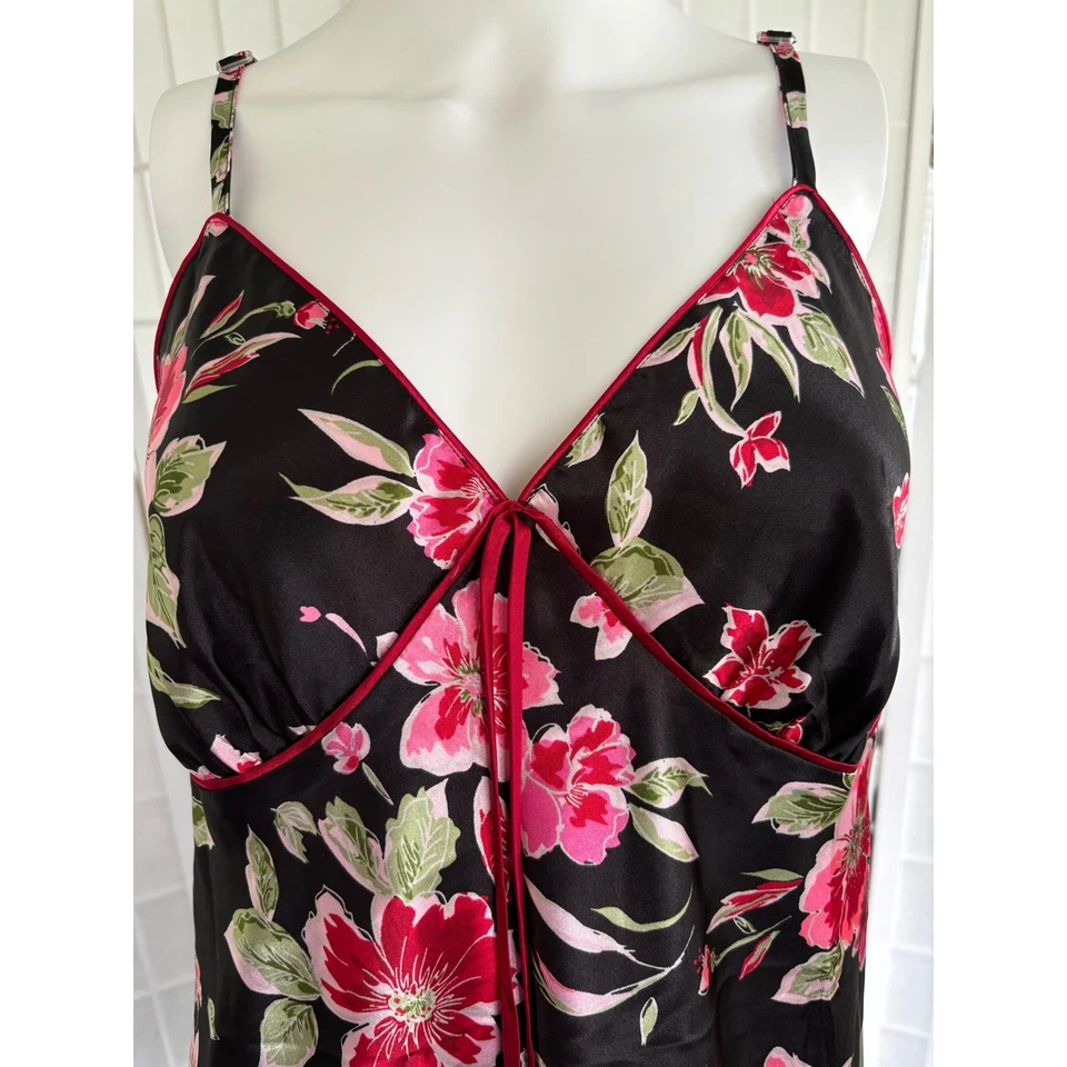 Adonna 花卉缎面懒人睡衣黑色粉红色花朵可调节肩带 XL 码 — 第 4/4 张图片