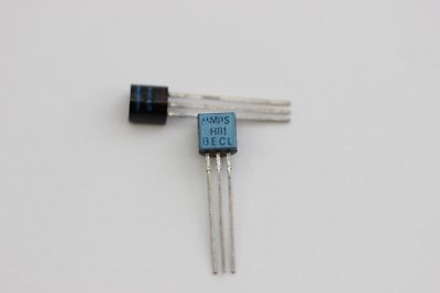 MPSH81 MOTOROLA TRANSISTOR NOS(New Old Stock ) 1PC
