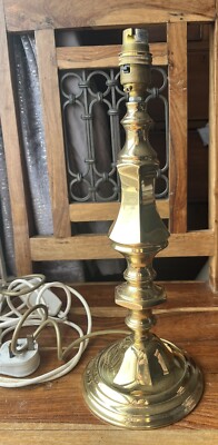Contessa Tischlampe aus massivem Messing 1,6 kg