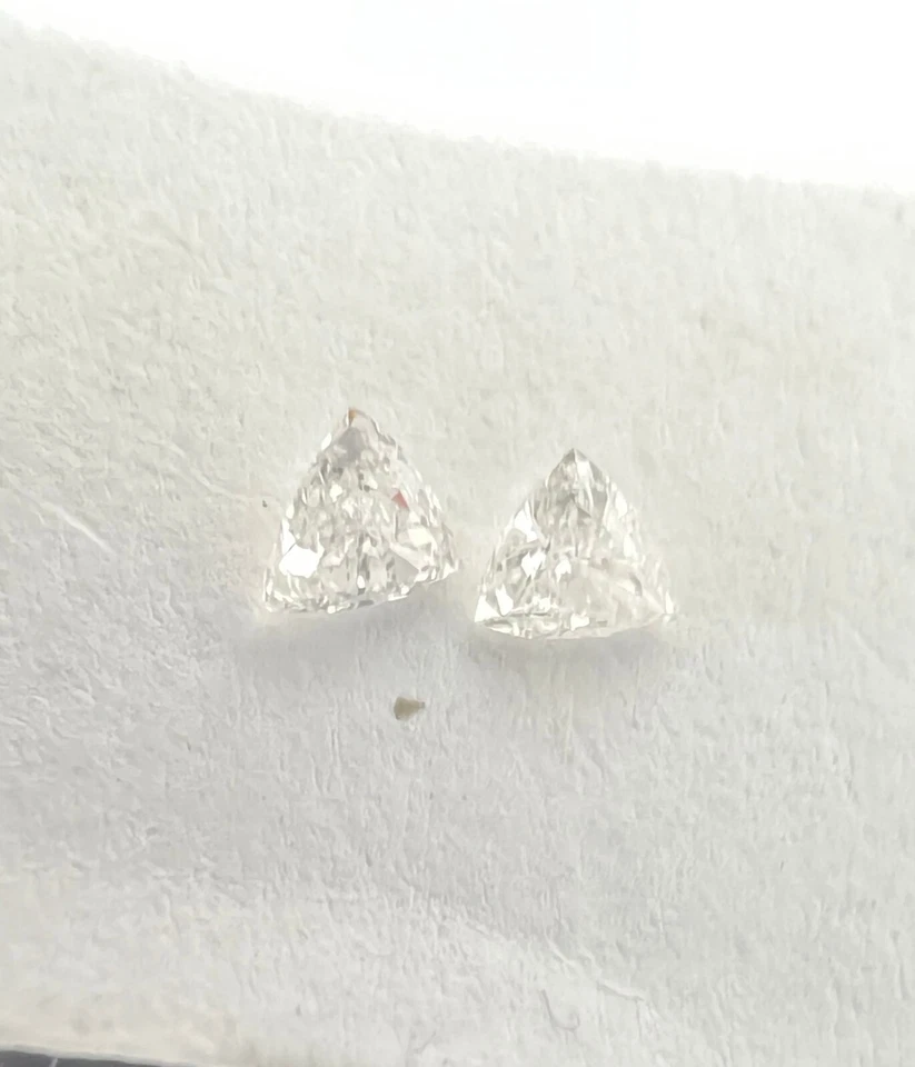 Trillion Diamonds 0.22 Ct F I1 Triangles Loose Pair Side stones Natural Ring - Image 3 of 4