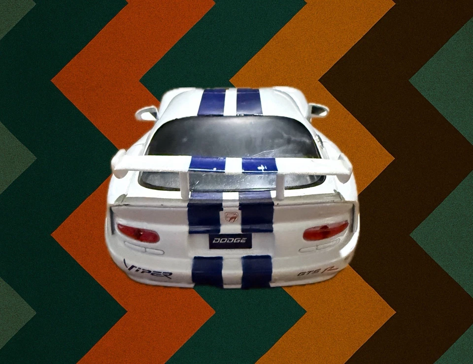 1/24 Maisto Dodge Viper GT2 Blanco Con Rayas Azules Alerón Muscle Car Foto 3 de 4