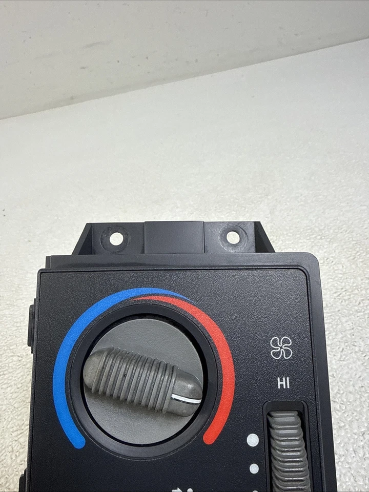 94-97 Chevy Blazer S10 GMC Jimmy Temperatura Climatizador Aire Acondicionado OEM 16156760-3 Foto 3 de 4