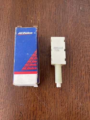 ACDelco Brake Switch # 25551819 7156  - Bild 1 von 10