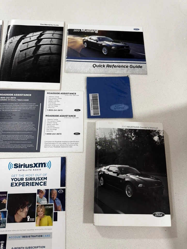 2013 Ford Mustang Boss 302 владельцев ручной набор с чехлом OEM синхронизации  - Изображение 3 из 4