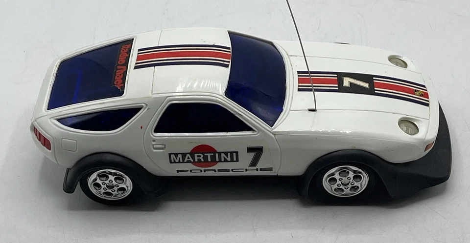 VTG Radio Shack Radio-Controlled RC Porsche 928 Martini #7 1980 NO R/C - Image 4 of 4