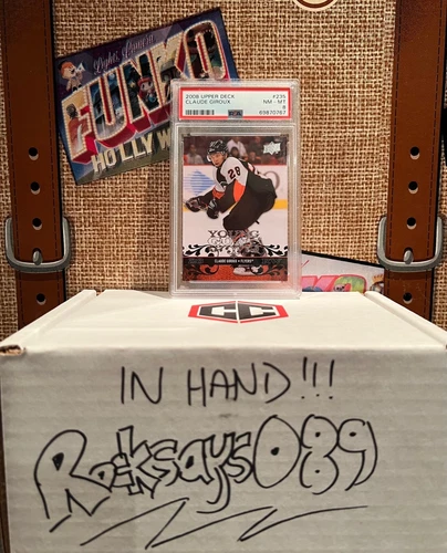 Upper Deck Young Guns 2008 Claude Giroux #235 PSA 8