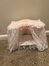 Vintage 1991 Barbie Starlight White Lace Canopy Bed *Light No Longer Works*