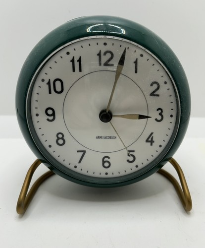 Elegant Arne Jacobsen Table Clock Green & White 4.75" x/Snooze & Light Sensor