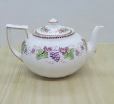 Royal Chelsea English Bone China Tea Pot Purple Grapes Leaves Gold Trim FLAWED