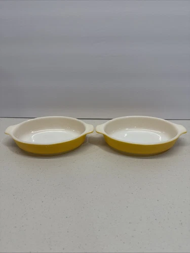 Set of 2 Vintage Pyrex Tableware Yellow #700 10oz. Au Gratin Oval Dish