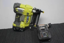 Ryobi P320 ONE+ 18V 18-Gauge Cordless Brad Nailer W/ 4Ah Battery - Charger