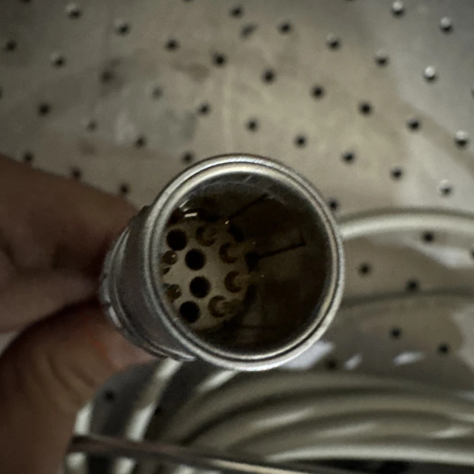 Interruptor de pie interruptor de pie OEC Medical Systems GE Healthcare 00-881060-03 ASM  Foto 2 de 4