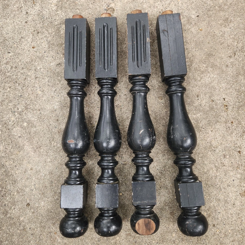 Patas de husillo de mesa de madera torneada de salvamento antiguas Foto 4 de 4