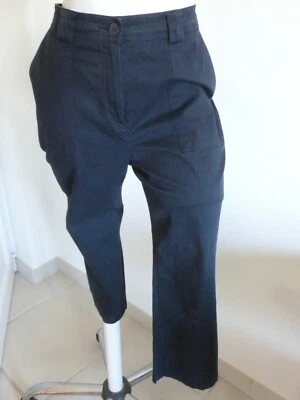 PANTALON " ANTONELLE " STYLE PANTACOURT BLEU MARINE TAILLE 44 ETAT NEUF - Photo 1/4