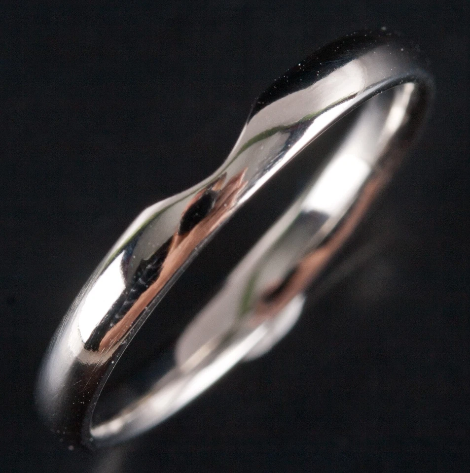 10k White Gold Notched Style Wedding Anniversary Band Ring 1.82g 2.5mm - Image 2 of 4