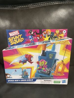 Marvel Stunt Squad Spider-Man vs Green Goblin Crane Smash Playset New