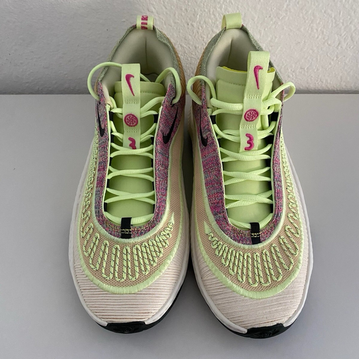 NIKE Cosmic Unity 3 Mens Basketball Shoes Barely Volt Green  display picture 2