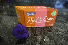 Make up eraser cloth in sunset new in box 15.5in x 7.25in