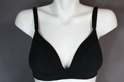 Lively Wireless Lightly Lined Plunge J-hook on back Bra size 34C