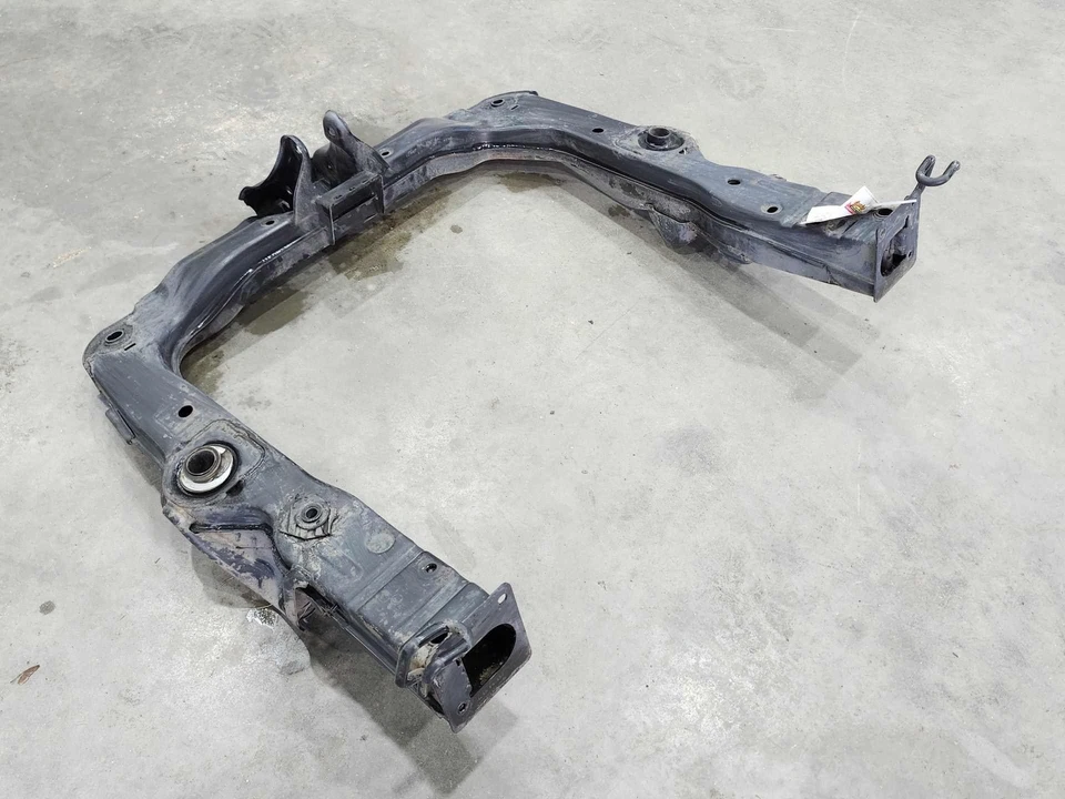 Subchasis trasero Smart Fortwo 2008-2015 travesaño eje portador OEM 4513500008 Foto 3 de 4