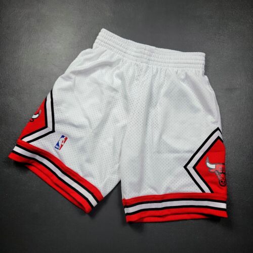 100% Authentic 97 98 Chicago Bulls Mitchell Ness Swingman Shorts S 36 - jordan - Picture 1 of 7