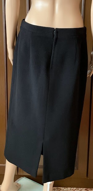 Caterina Masoni Women's warm winter wool skirt, black color, size 48 Skirt Women image 3