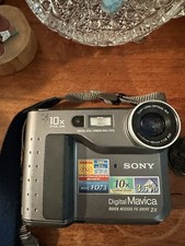 SONY MAVICA MVC-FD73 DIGITAL STILL CAMERA "NEEDS NEW BATTERY" 3.5" FLOPPY DISC