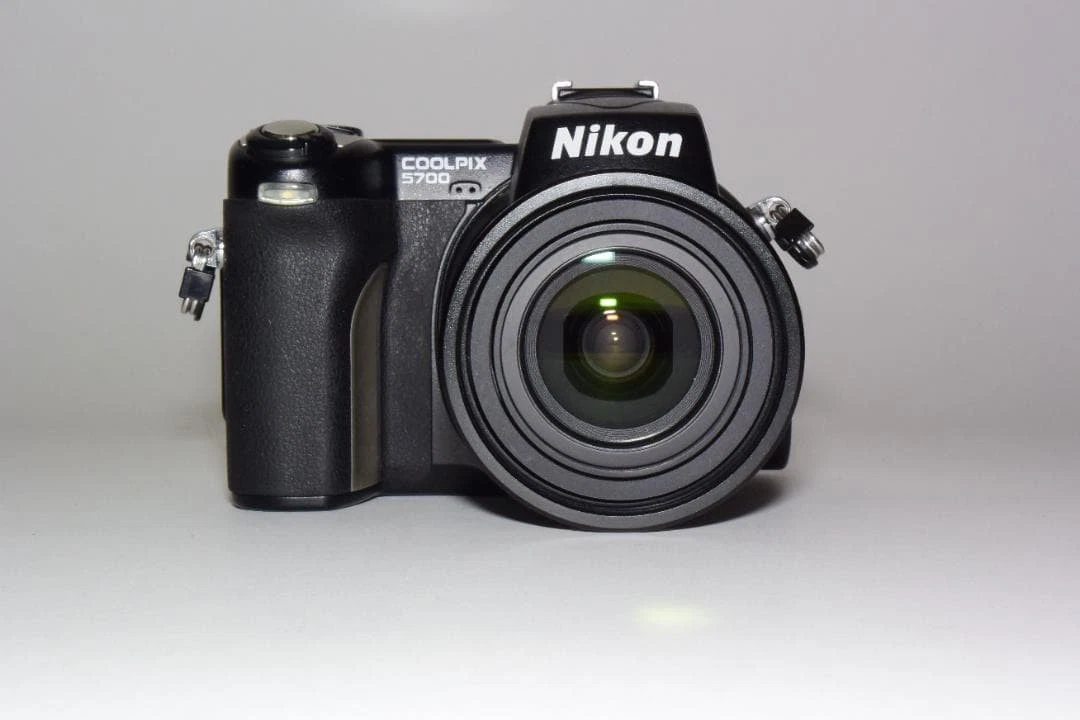 Nikon COOLPIX 5700 Digital Cameras for Sale | Shop New & Used