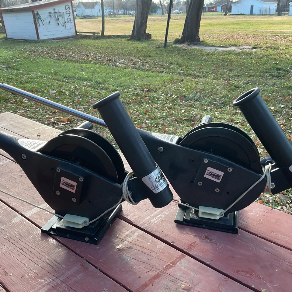 PAIR OF CANNON EASI TROLL DOWNRIGGERS WITH ROD HOLDERS, CABLE, COUNTERS NICE!!! - Image 2 of 4