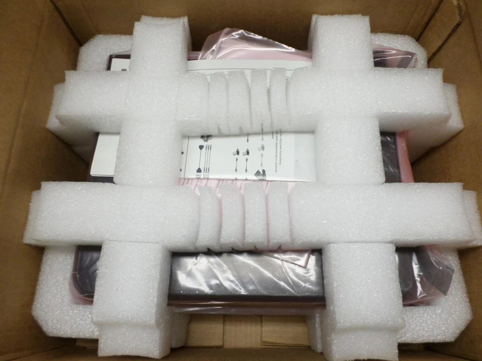 Polycom HDX 8000 HD Video Conferencing Base Unit 2215-27952-001 - Image 4 of 4