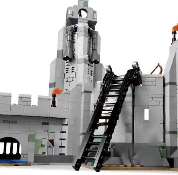 MOC The Lord of The Rings 9474 The Battle of Helm's Deep Rare