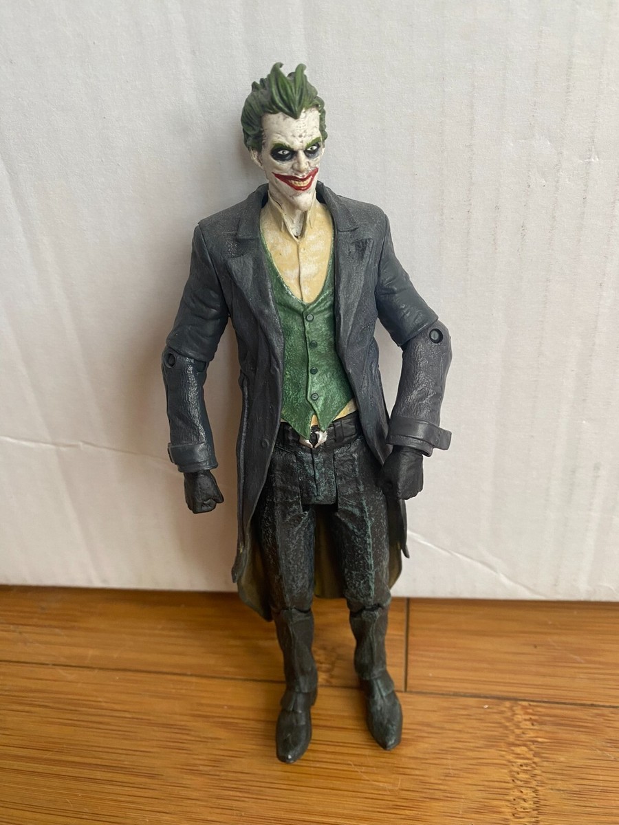 DC DIRECT COLLECTIBLES BATMAN ARKHAM ORIGINS SERIES THE JOKER