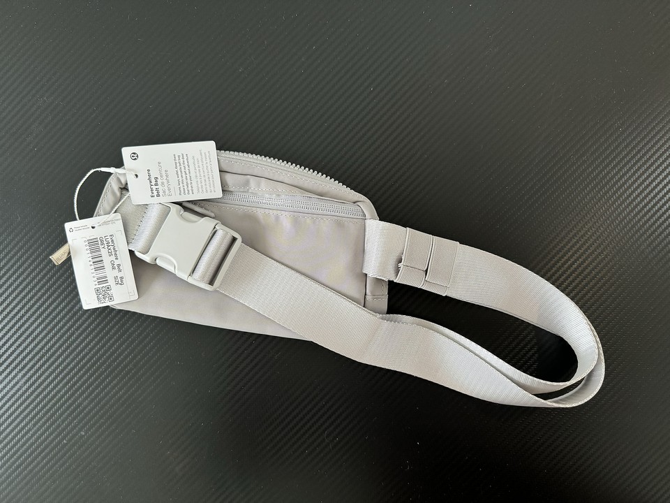 Belt Bag Lululemon 1L Silver NWT eBay
