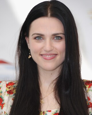 KATIE MCGRATH 8x10 PHOTO *
