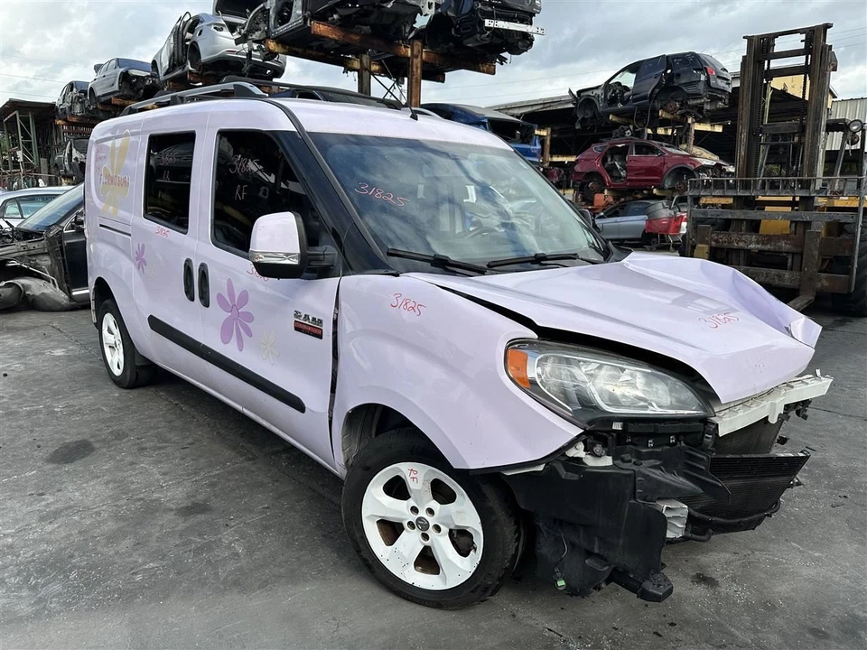 Antena de radio montada en techo delantero 2015 16 17 18 19 20 21 22 Ram Promaster City Foto 3 de 4