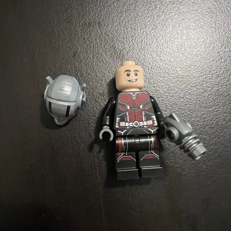LEGO Ant-Man Minifigure 76109 Scott Lang Upgraded Suit sh516 Marvel Heroes Fig - Image 3 of 4