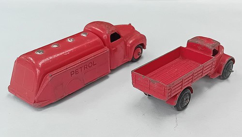 Vintage Dinky 30P Studebaker tanker and 22C lorry both red, 522 - Picture 3 of 3