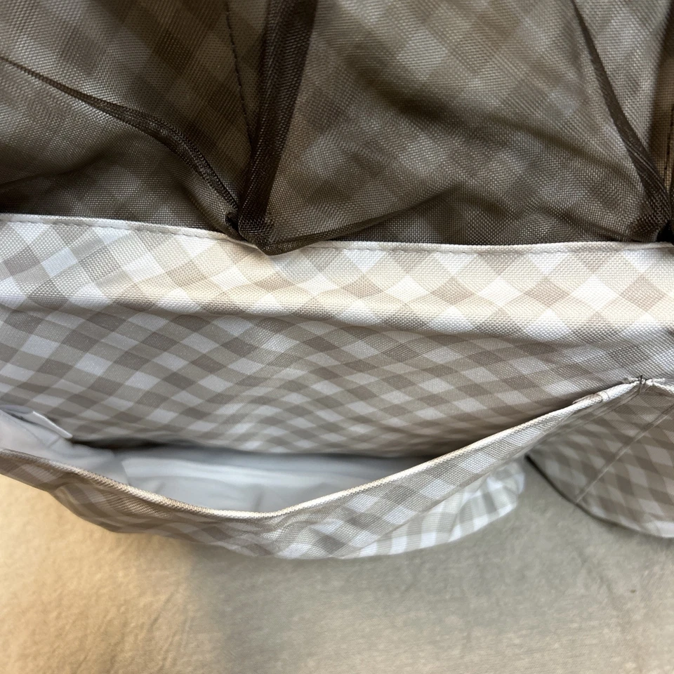 Thirty-One Hanging Pocket Wall Organizer With 14 Pockets & Metal Grommets - Image 3 of 4