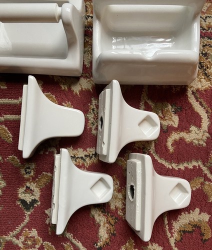 Vintage Set White Porcelain Bathroom Fixtures Towel Toothbrush Cup Soap T-Paper+ - Picture 5 of 14