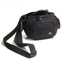 Lowepro Clips110 Camera Carry/Shoulder Bag in Black